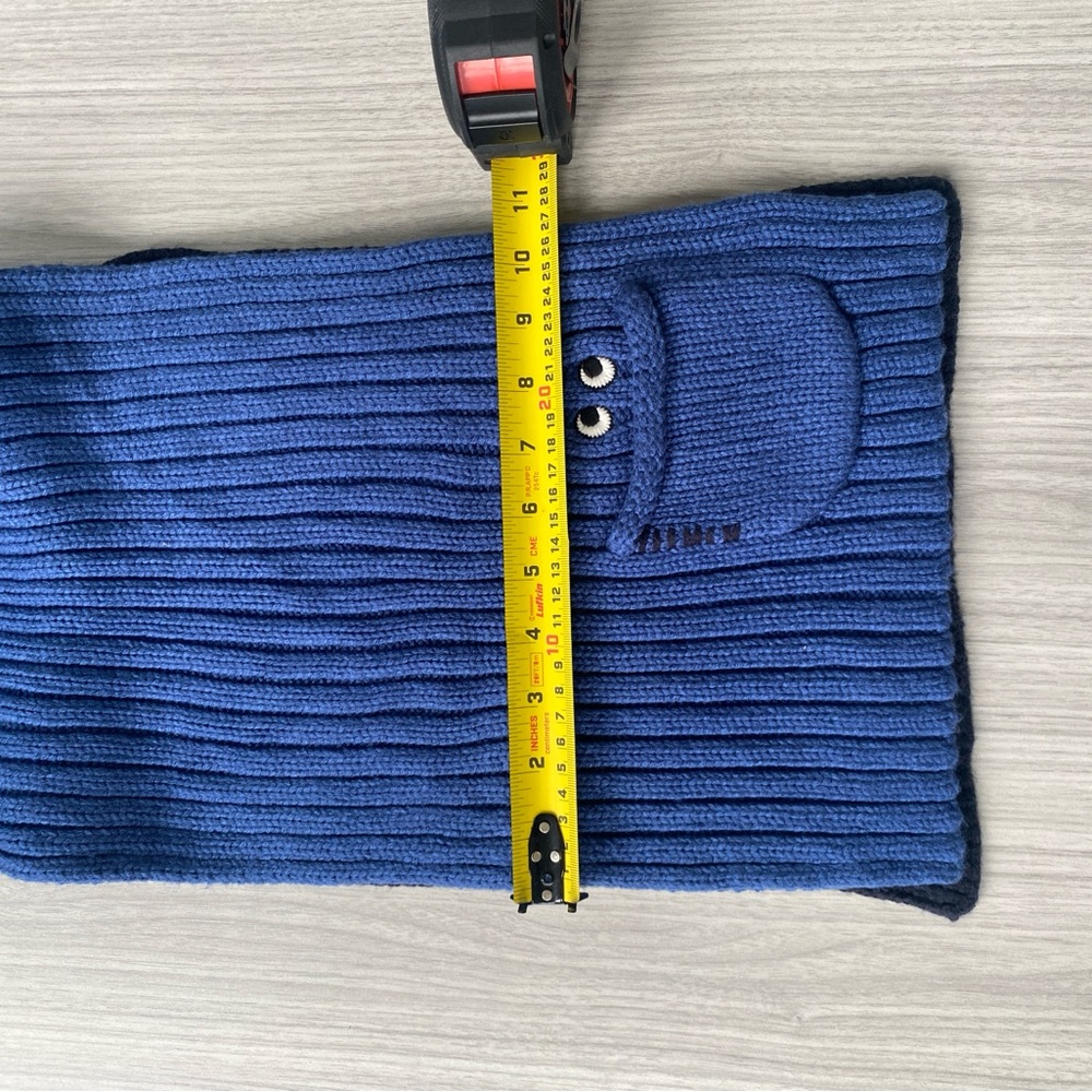 Anya Hindmarch X Uniqlo Blue and Black Knit Scarf - Picture 5 of 6